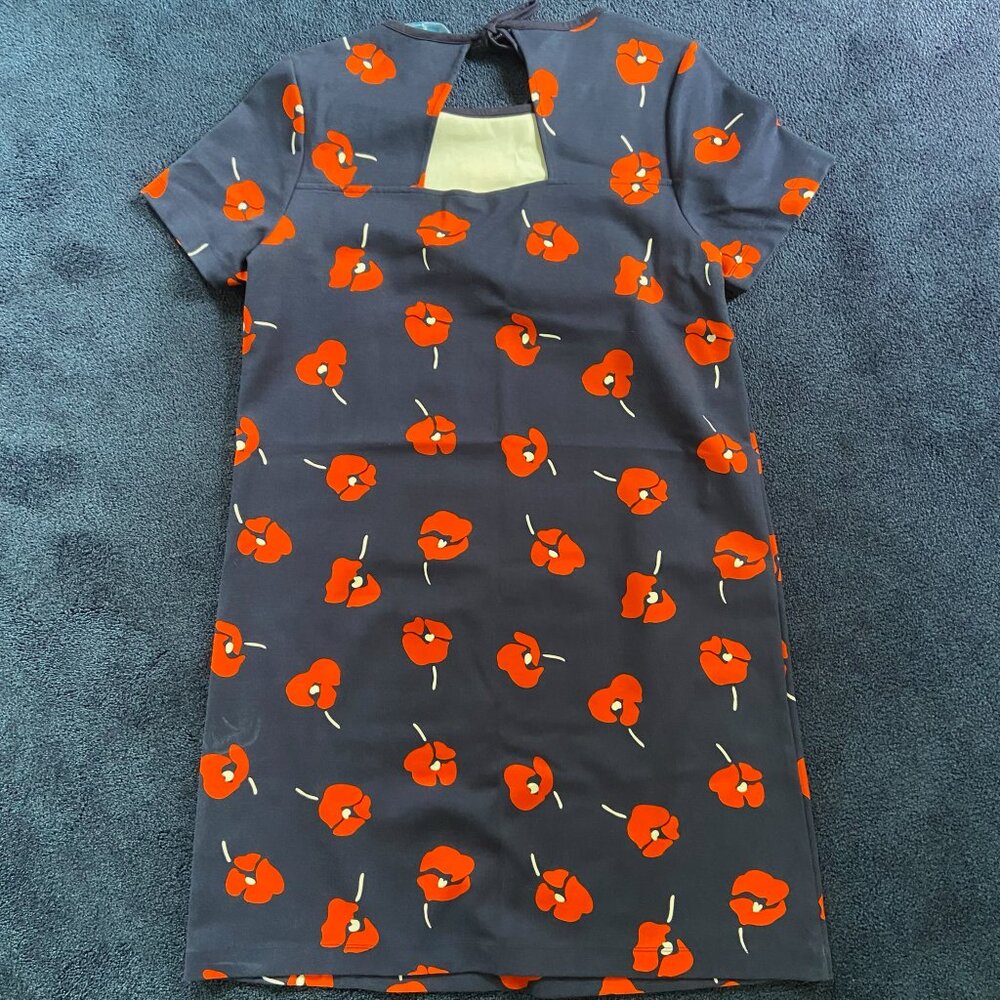 EUC Draper James Floral Sheath Dress Navy w/ Red Flower Motif Sz M - Picture 5 of 5